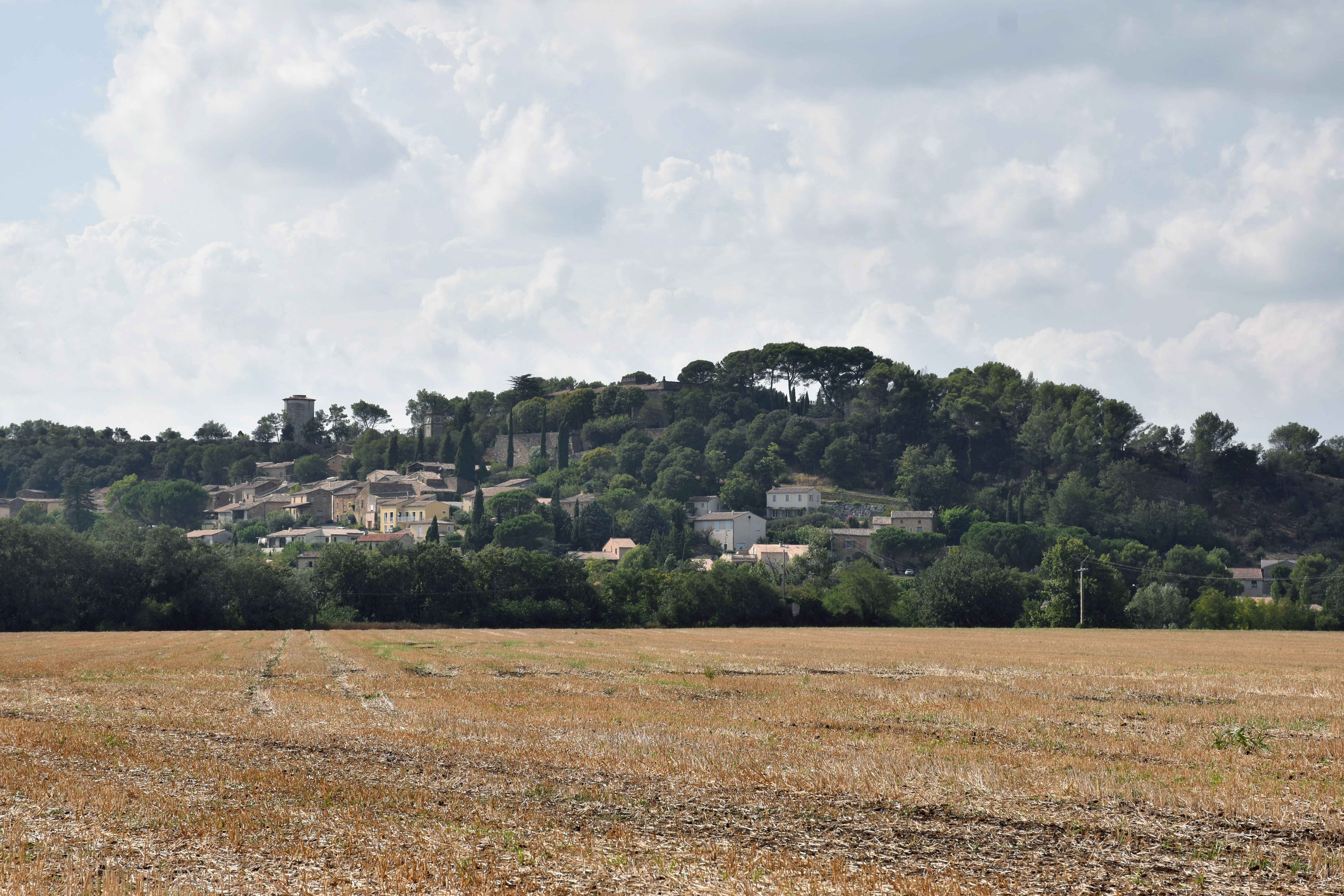 village de Serviers